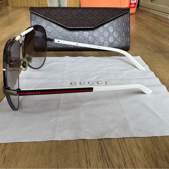 Gucci White Frame Gradient Lens Aviator Mens Sunglasses - Picture 6 of 12